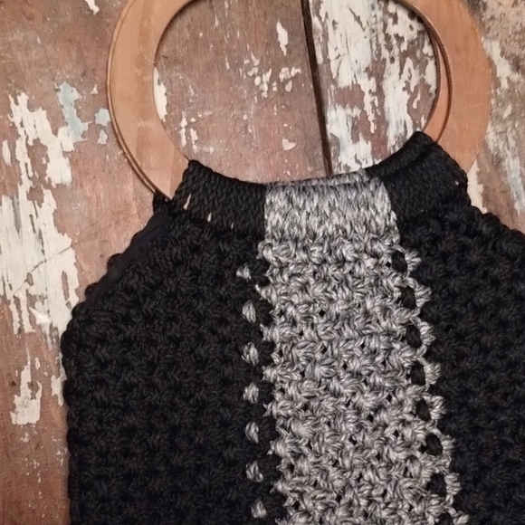 handmade hand knitted purse - Picture 1 of 8